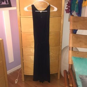 Mid length Navy blue gap dress with a tie